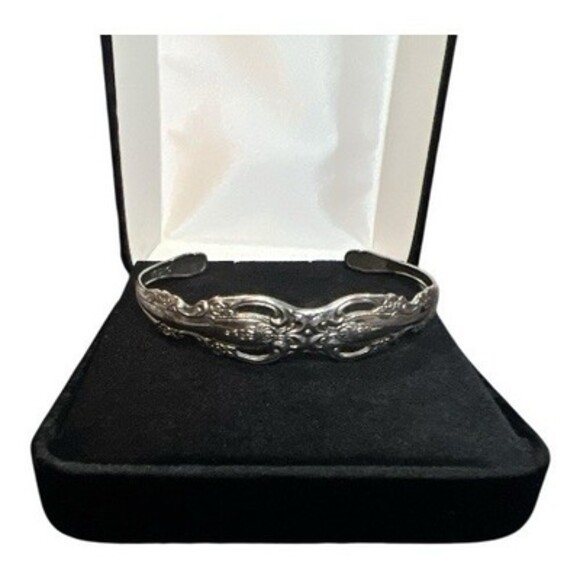 VINTAGE - Oneida Community Silverplate Cuff Bracelet - Picture 2 of 6